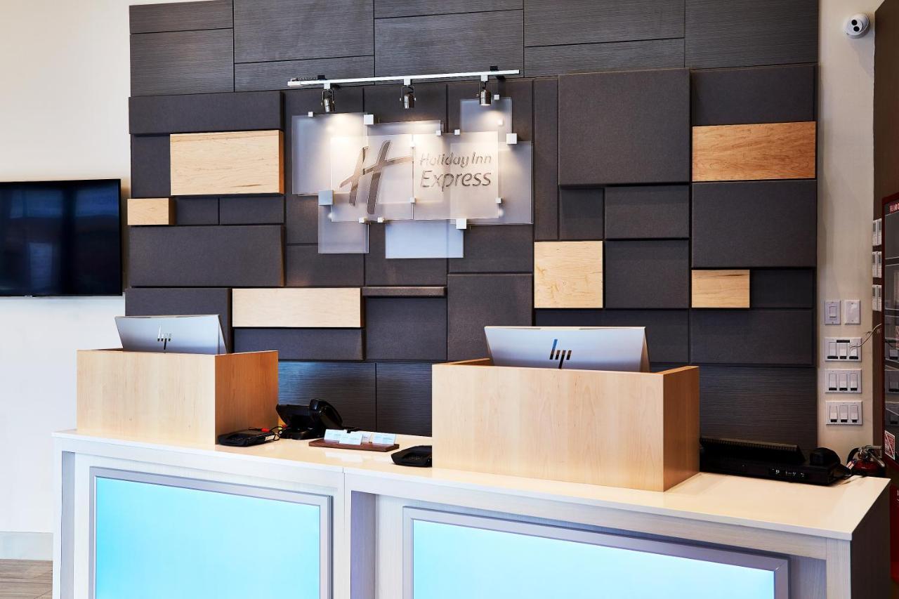 ניו יורק Holiday Inn Express - Nyc Brooklyn - Sunset Park By Ihg מראה חיצוני תמונה